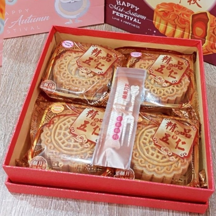 

Terlaku. mooncake/kue bulan /thiong ciu pia.125gram isi 4