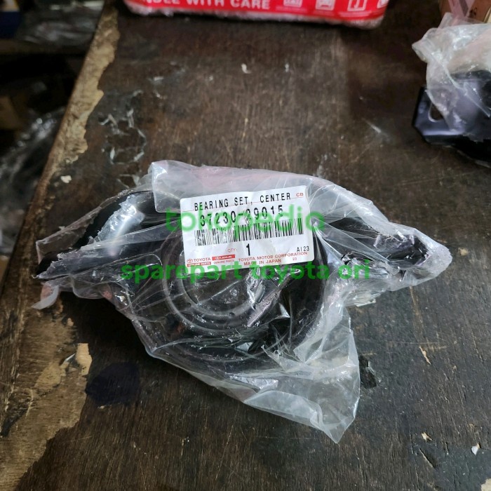 Center Bearing Harrier Mcu15 Mcu35 Lecus Rx300 Rx350 37230-29015 Sparepart Mobil