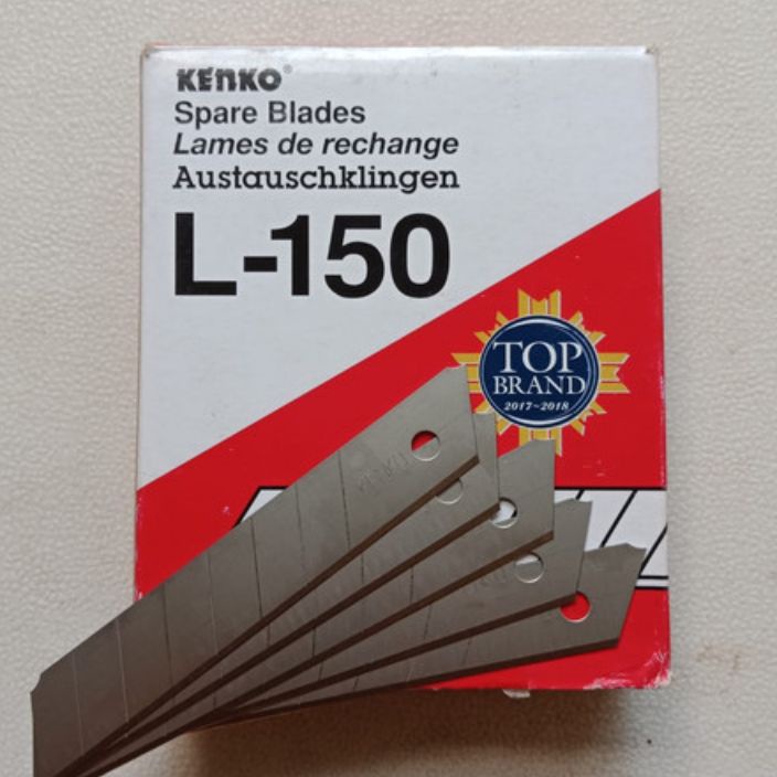

VYHH5627 Terbaru ISI PISAU CUTTER KENKO L 150 (harga perpack isi 12 tube)