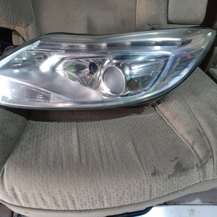 [New Ori] Headlamp Lampu Depan Ford Focus Berkualitas