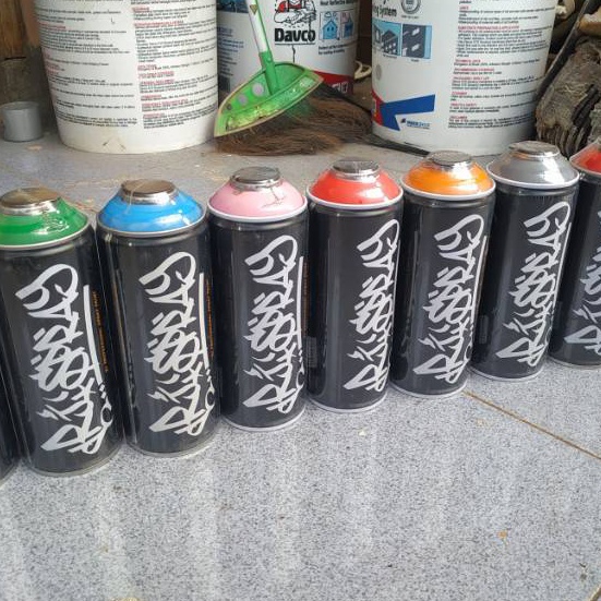 

(F25❤) 1pcs cat warna doff grafiti 400cc bukan diton samurai pilok pilox sapuro cat lukis.!