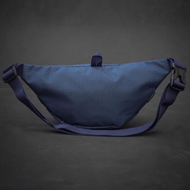 Kazbek Albano Tas Selempang / Tas Pinggang Pria Wanita