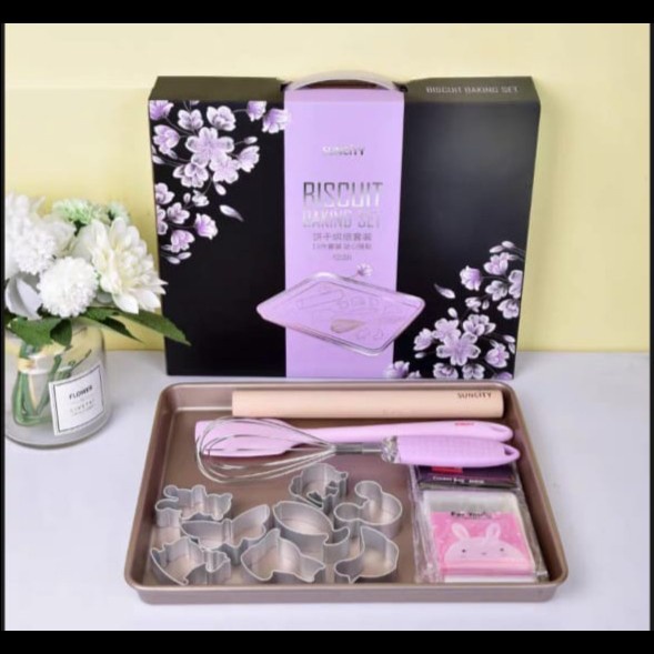 

✅Termurah Suncity Sc15004 Biscuit Baking Set / Set Alat Cetakan Biskuit Cookies Limited