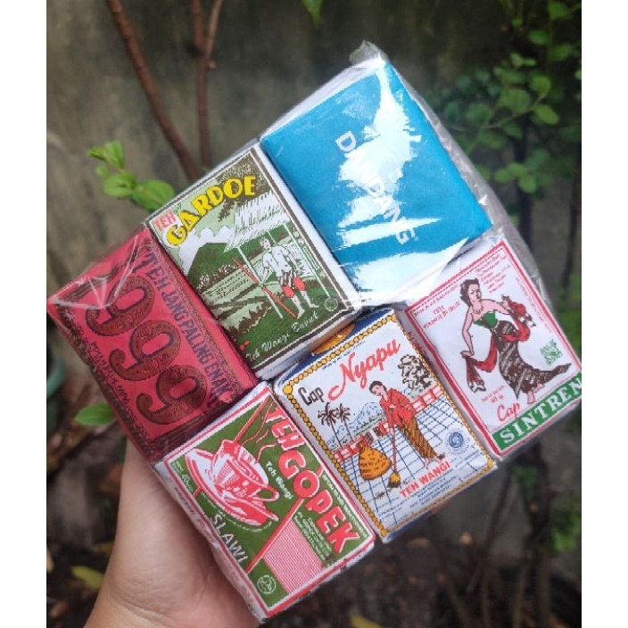 

SGJN1399 TEBUS MURAH Teh Racik Solo/Teh Wedangan Khas Solo/Teh Paket isi 6