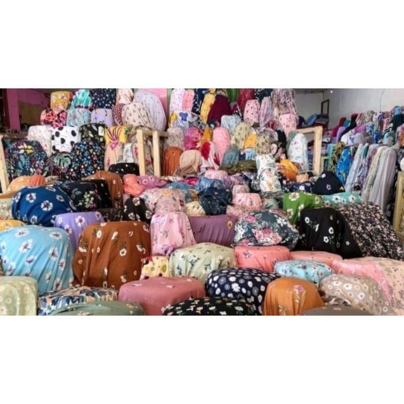 bahan kain katun rayon viscose premium motif bunga warna dasar hitam1