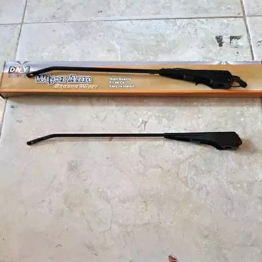 Wiper Arm Gagang Wiper Kaca Suzuki Katana Kode It068