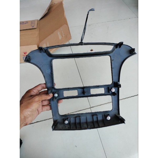 frame head unit ac kijang innova v 2010