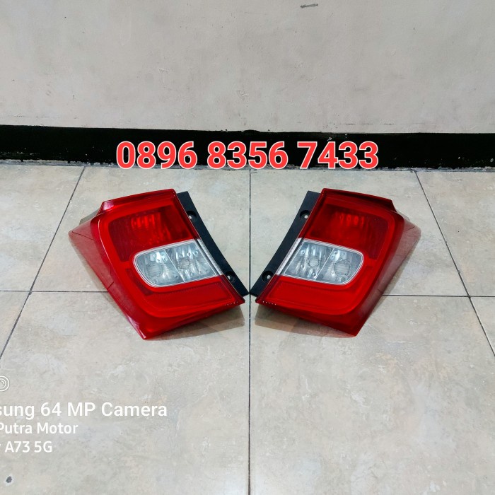 {BekasShop} Lampu Belakang/Stoplamp Freed 2012 Berkualitas