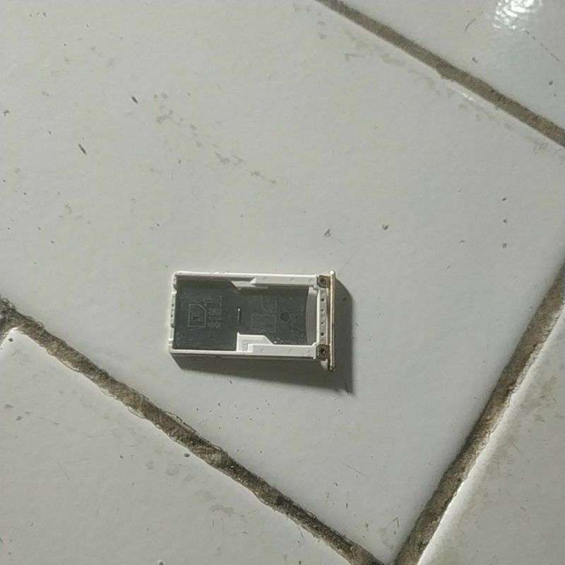 SIMTRAY BEKAS ASUS ZENFONE 3 MAX ZC520TL