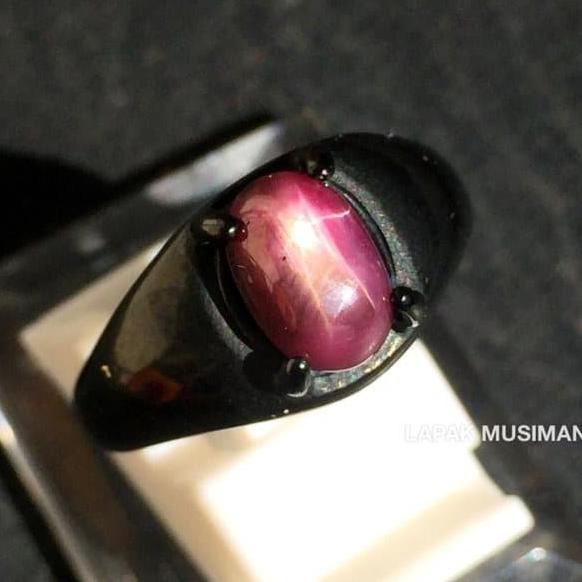 CINCIN PRIA BATU RUBY STAR BLACK TITANIUM