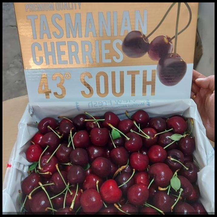 

TERBARU BUAH CHERRY TASMANIAN AUSTRALIA FRESH 2 KG/ CHERRY MANIS/ KADO !!!