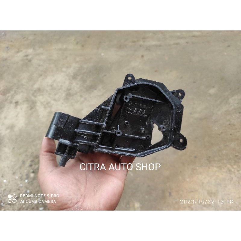 Breket Elektrik Spion Honda Freed Kanan Ori