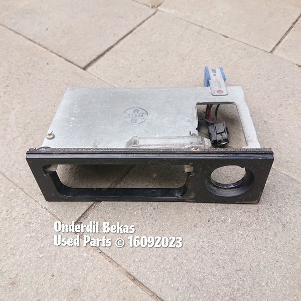 Casing Rel Asbak Dashboard Nissan Xtrail T30 2005