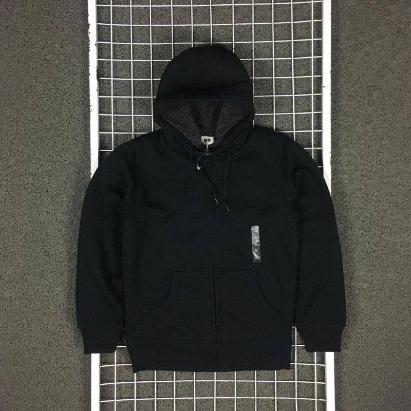 Hoodie Zipper Uniqlo (Daleman Bulu) . SDA 02807