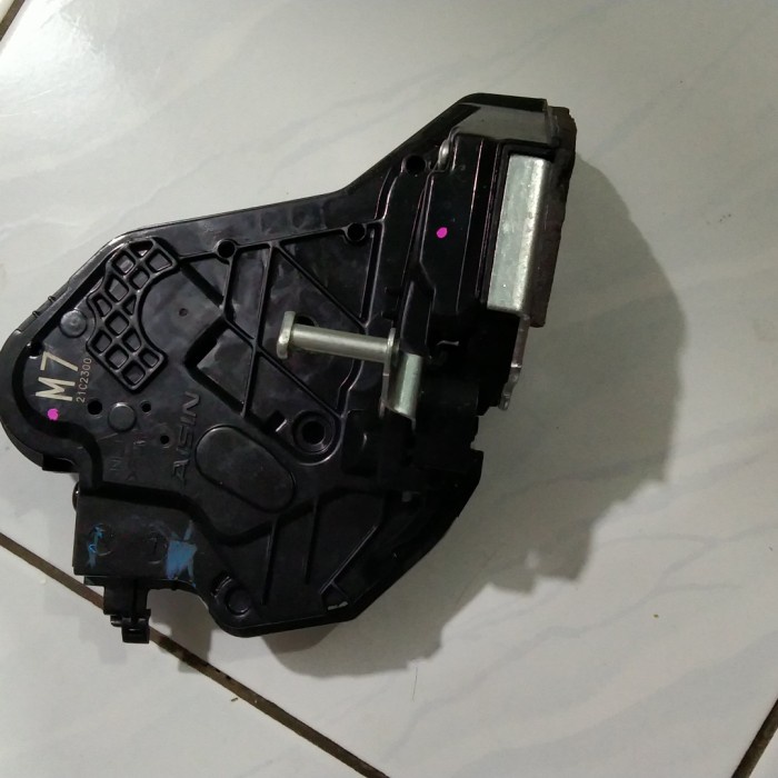 ✅Termurah Door Lock Pintu Belakang Samping Innova Reborn Ori Diskon