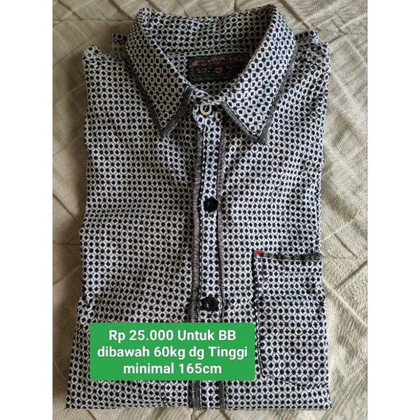 kemeja lengan panjang second,