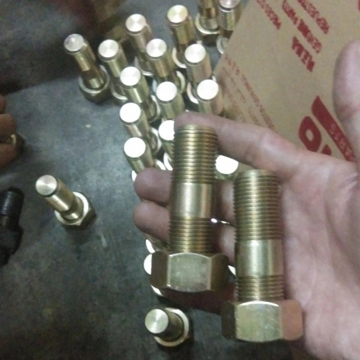 [COD] Baut Roda Forklift Komatsu 15 Ton - Baut Roda Tcm 15T M24X80 K.36 Diskon