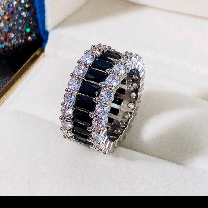 ✨Termurah Cincin Batu Hitam Wanita Diskon