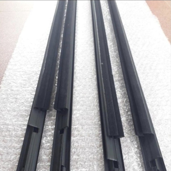 Promo Karet Pelipit Kaca Pintu Mobil Nissan Datsun Go,Cross Komplit Set Ori
