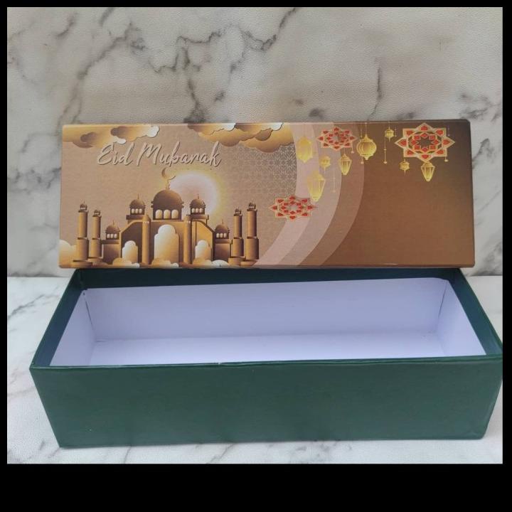 

DISKON BOX BROWNIES LEBARAN / IDUL FITRI 30 X 10 X5 CM