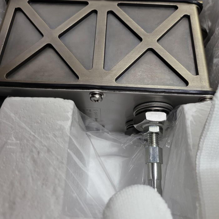 ✨Original 383-3439 Moror Gas Cat320D2 / 3863439 Motor Gas Cat320D2 Henvo Black Diskon