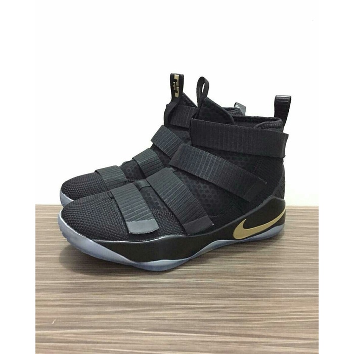 ✨New Lebron Soldier 10 Black Gold Limited