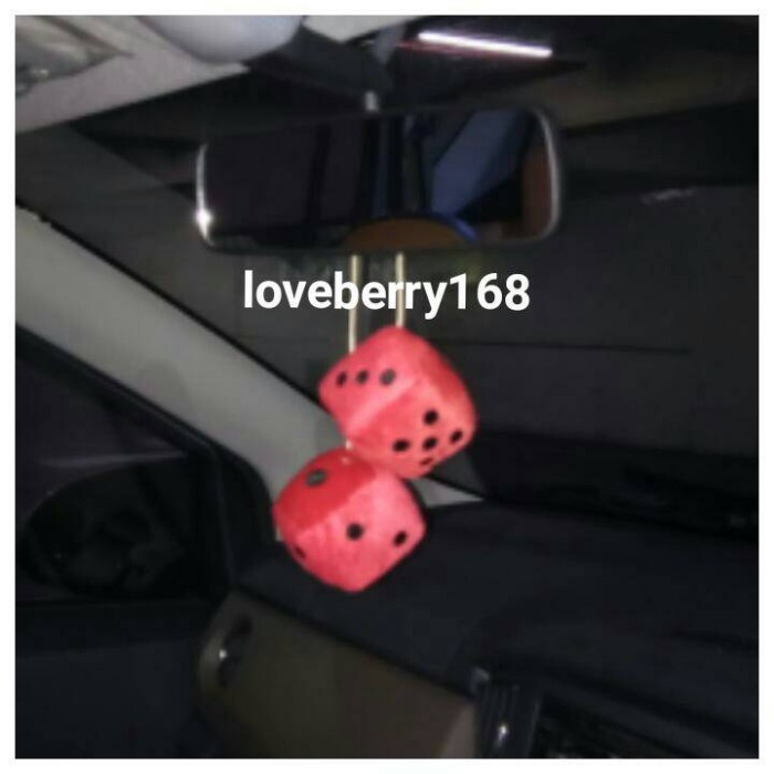 gantungan spion Dadu merah murmer
