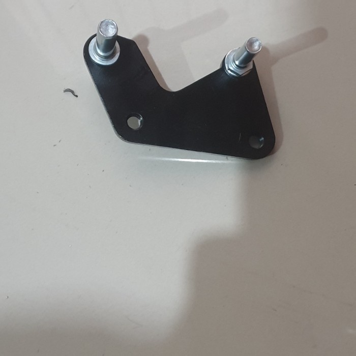breket kaliper bracket kepala babi thunder 125 caliper thunder 125 star