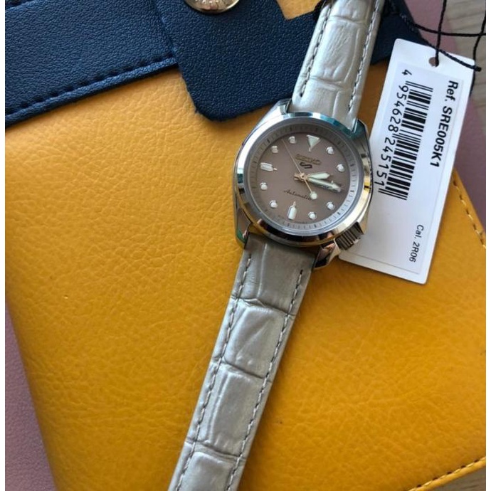 Promo Jam Tangan Wanita Seiko 5 Sports Sre005K1 Leather Automatic Beige Dial -  Best Seller