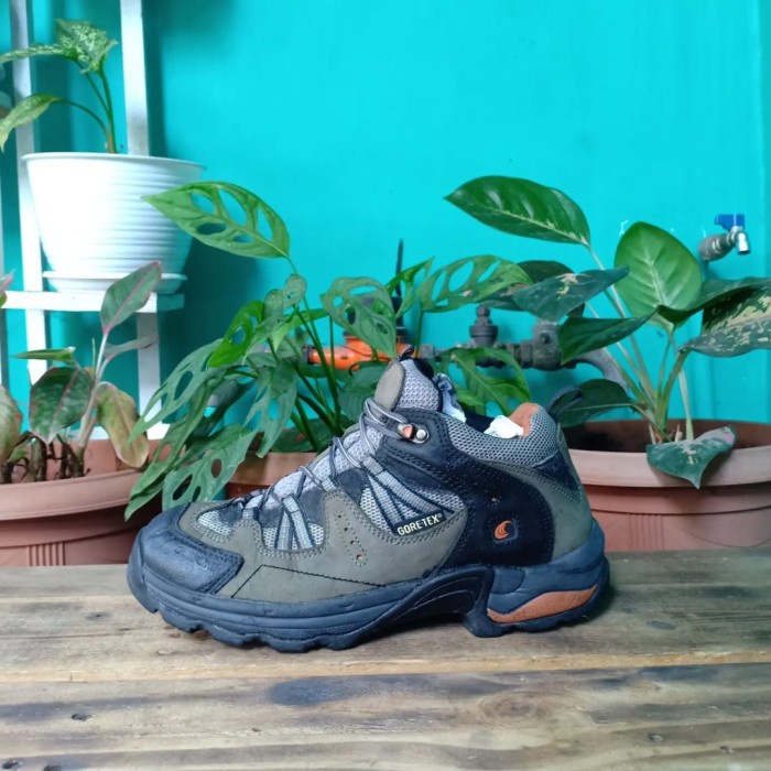 sepatu gunung hiking outdoor treking campline size 42 second original