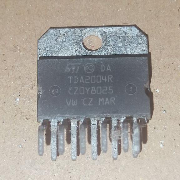 IC TDA2004 TDA2004R TDA 2004R 2004 R