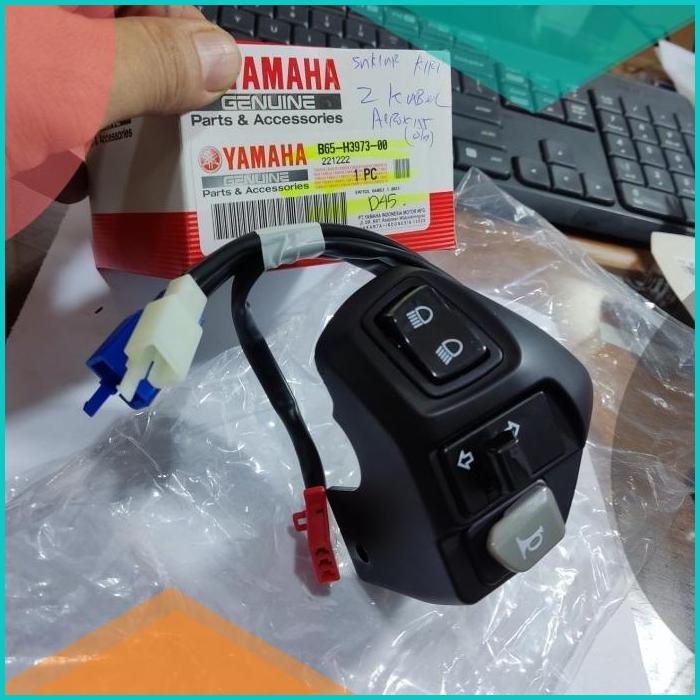 SAKLAR KIRI AEROX155 OLD (3 KABEL) YAMAHA B65-H3973-10 = B65-H3973-00