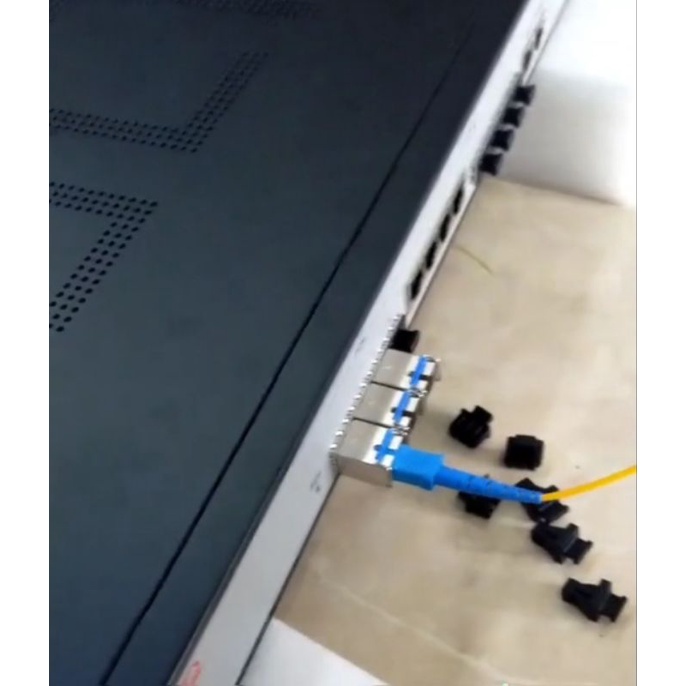 OLT EPON HSGQ 4 PORT / Precon 35 m