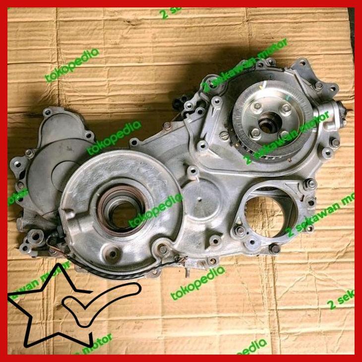 COVER TIMING GEAR PUMP OIL GEAR PENGHUBUNG TOYOTA 2KD 2.500CC HILUX [SKW]