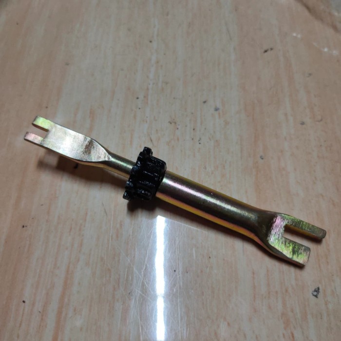 Setelan rem tangan belakang Mazda Vantrend