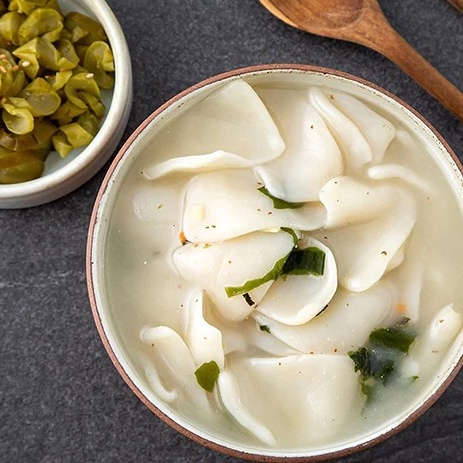 

Chilkab Potato Noodle Sujebi With Soup 380G - Pasta Korea Dengan Bumbu Made In Korea