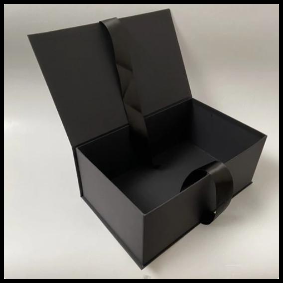 

BEST DEAL GIFT BOX/ KOTAK HADIAH/ BOX BESAR/ HARDBOX/ BOX PARCEL/ BOX HAMPERS !