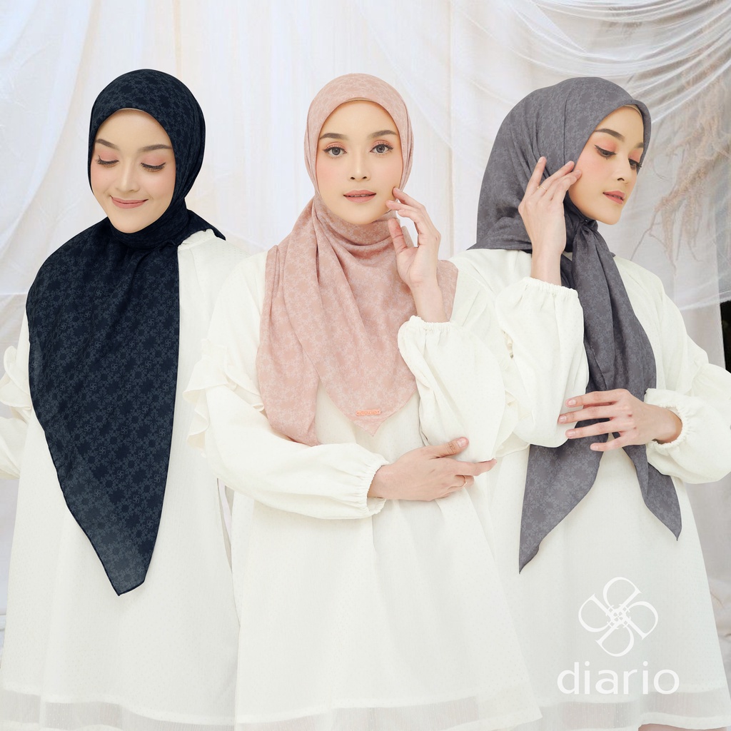 STYLISH HIJAB DAILY Diario - Ultrafine Callista Scarf Kerudung Segi Empat
