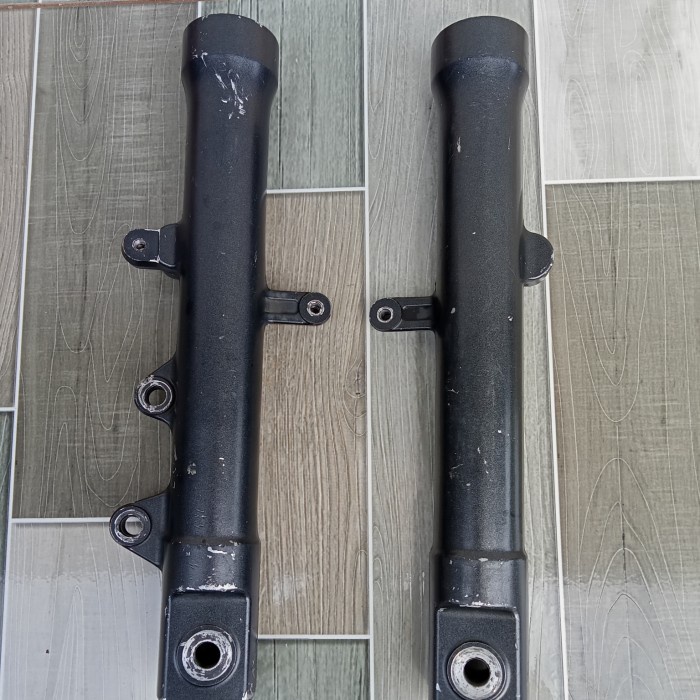 {BEKAS} bottom shock depan vixion new nvl 1 set kanan kiri ori second Limited