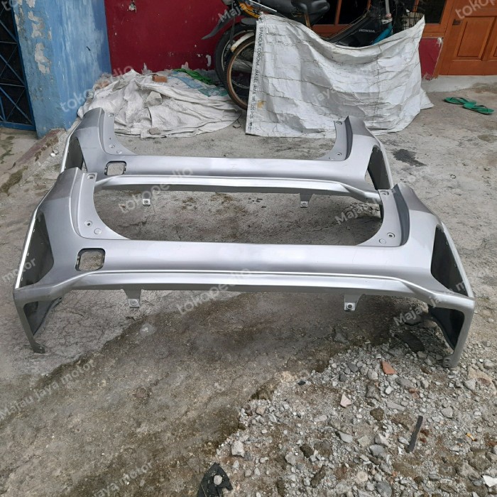 {BEKAS} bumper/bemper belakang avanza veloz 2019 2020 Berkualitas