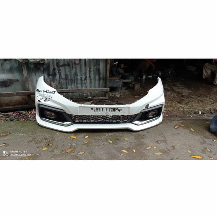 {BEKAS} Bemper bumper Mobilio RS Limited