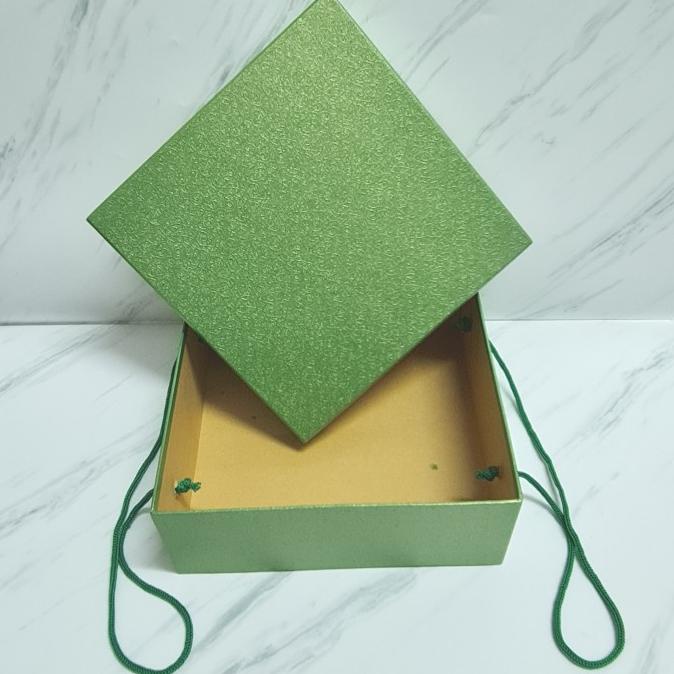 

box tali 21x21x8cm / kotak kue hard box