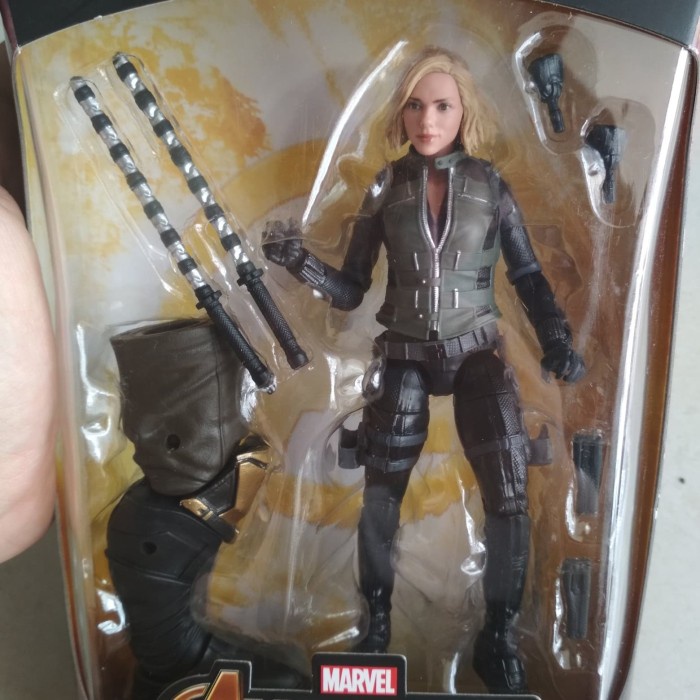 hasbro legends series infinity war black widow