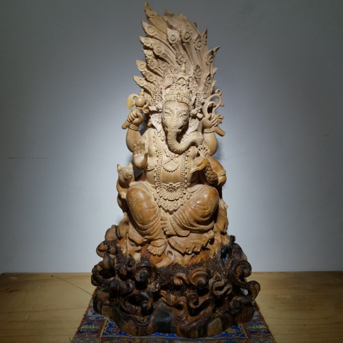 patung ganesha rupang cendana NTT Kupang kayu tua 40cm+- sandalwood