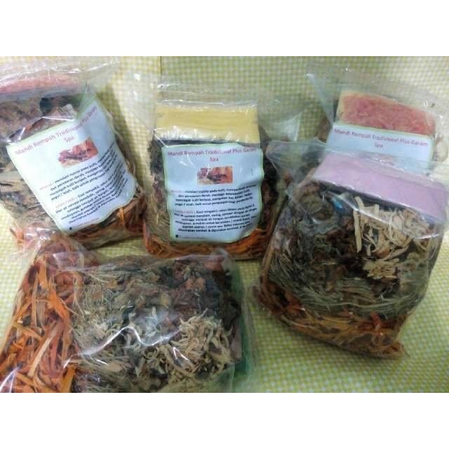 Mandi Plus Garam Spa Kemasan 1 Kilo Isi 8 Bungkus.