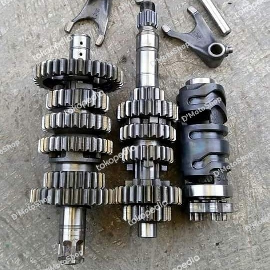{Bekas} gear rasio 6 speed yamaha r15 atau xabre Murah