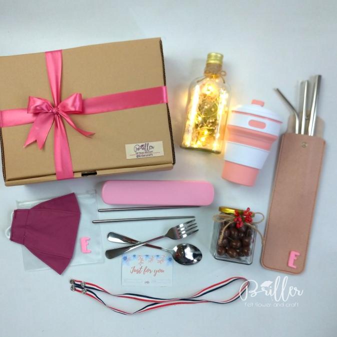 

New Normal Kit+Coklat+Lampu Hias - Birthday/Graduation/Valentine Gift