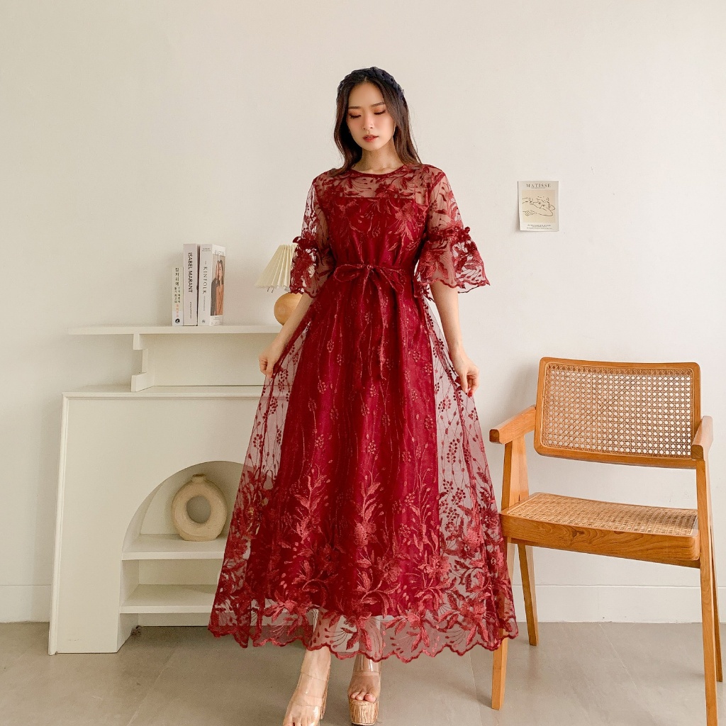Dress Pendek Wanita Korean Style Selutut Terbaru 2023 Midi Brokat Cewek Rok Pakaian Christmas Lebara