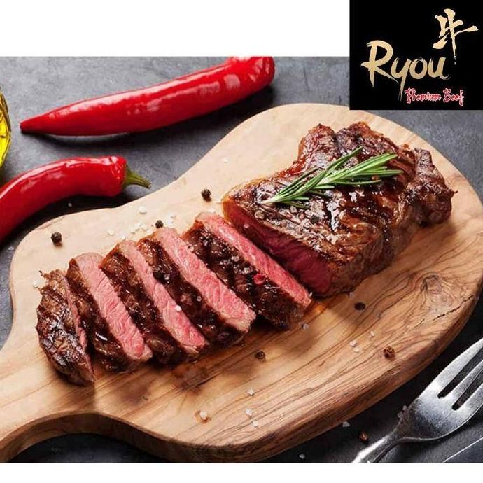 

READY STOK RYOU WAGYU STEAK 1KG TANPA LEMAK ATAS MELTIQUE DAGING SAPI TESSAANDRI