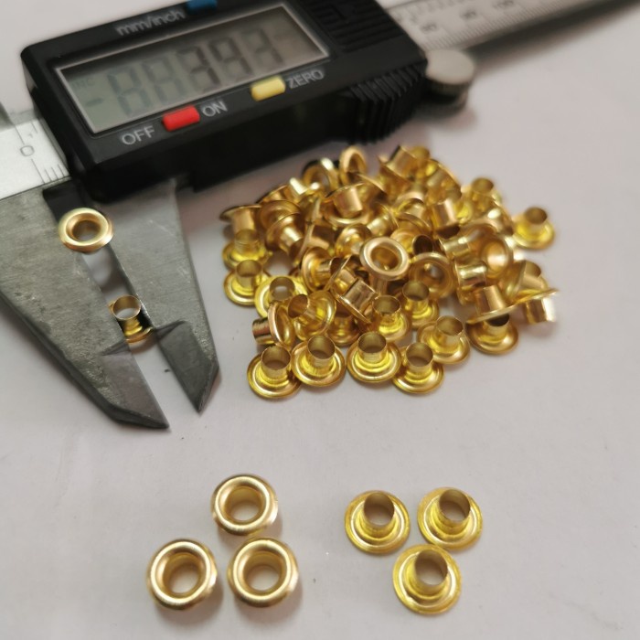 

mata ayam 200 / mata eyelet 4mm brass / 10.000pcs